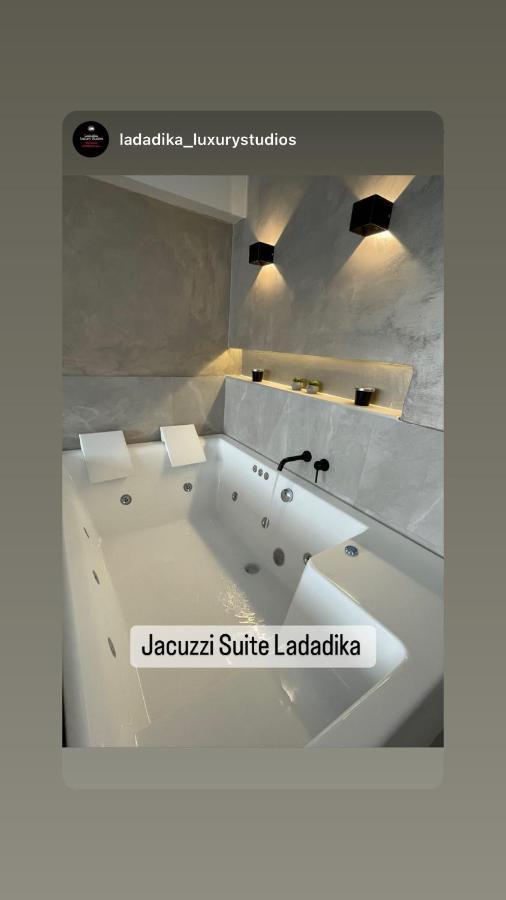 Jacuzzi Suite Ladadika Салоники Экстерьер фото