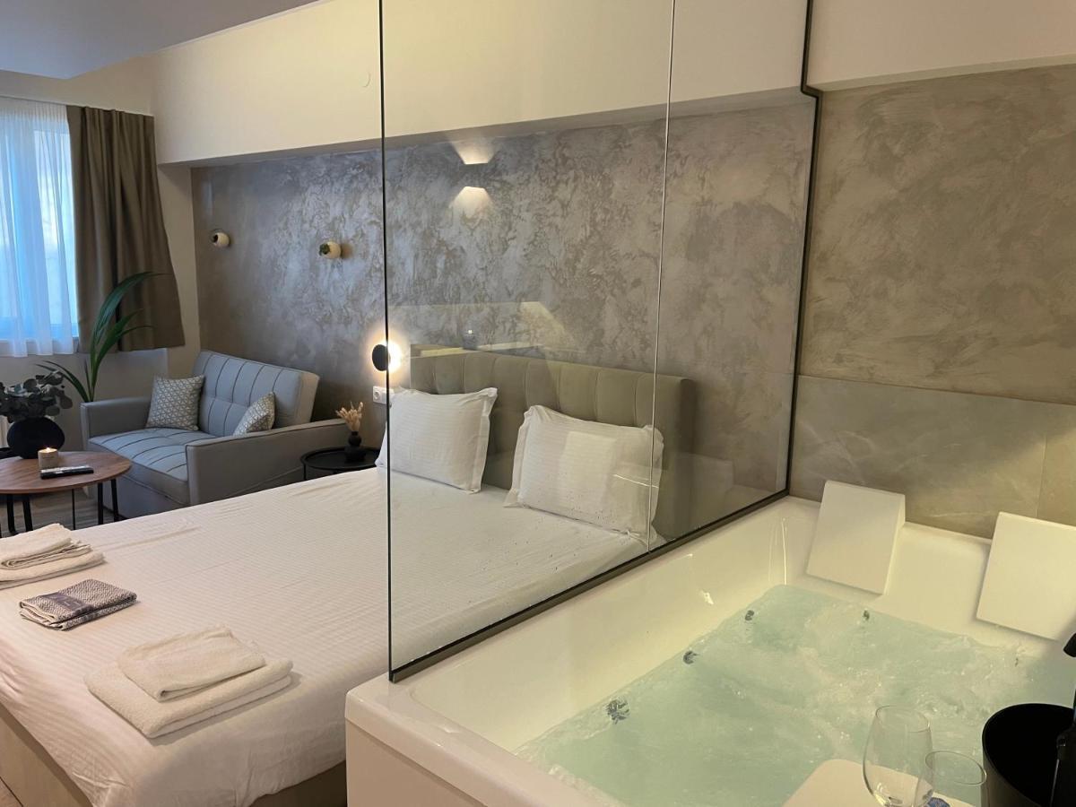 Jacuzzi Suite Ladadika Салоники Экстерьер фото